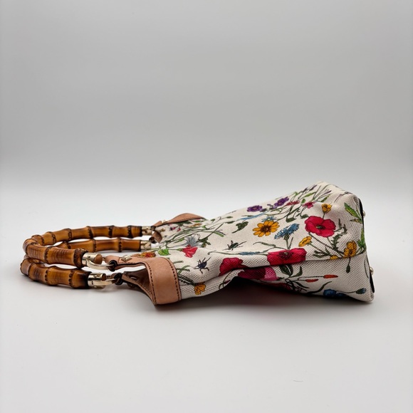 Gucci White Flora Floral Canvas Bamboo
Top Handle Mini Tote Bag - Picture 2 of 12